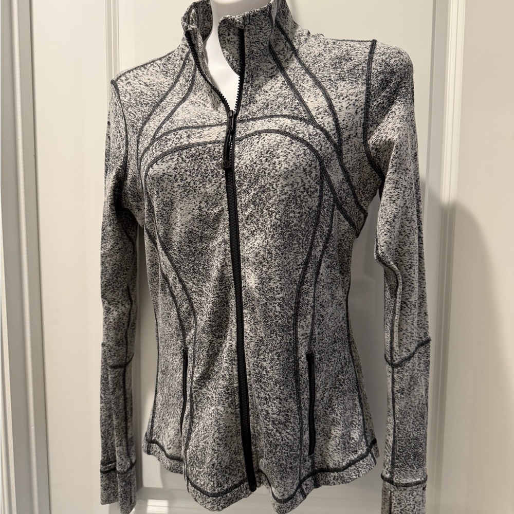 Lululemon Women's Gray Zip-Up Jacket
